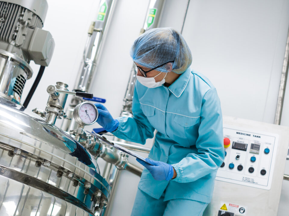 From Reactive Firefighting to Predictive Flow Management: The Operational Intelligence Maturity Model