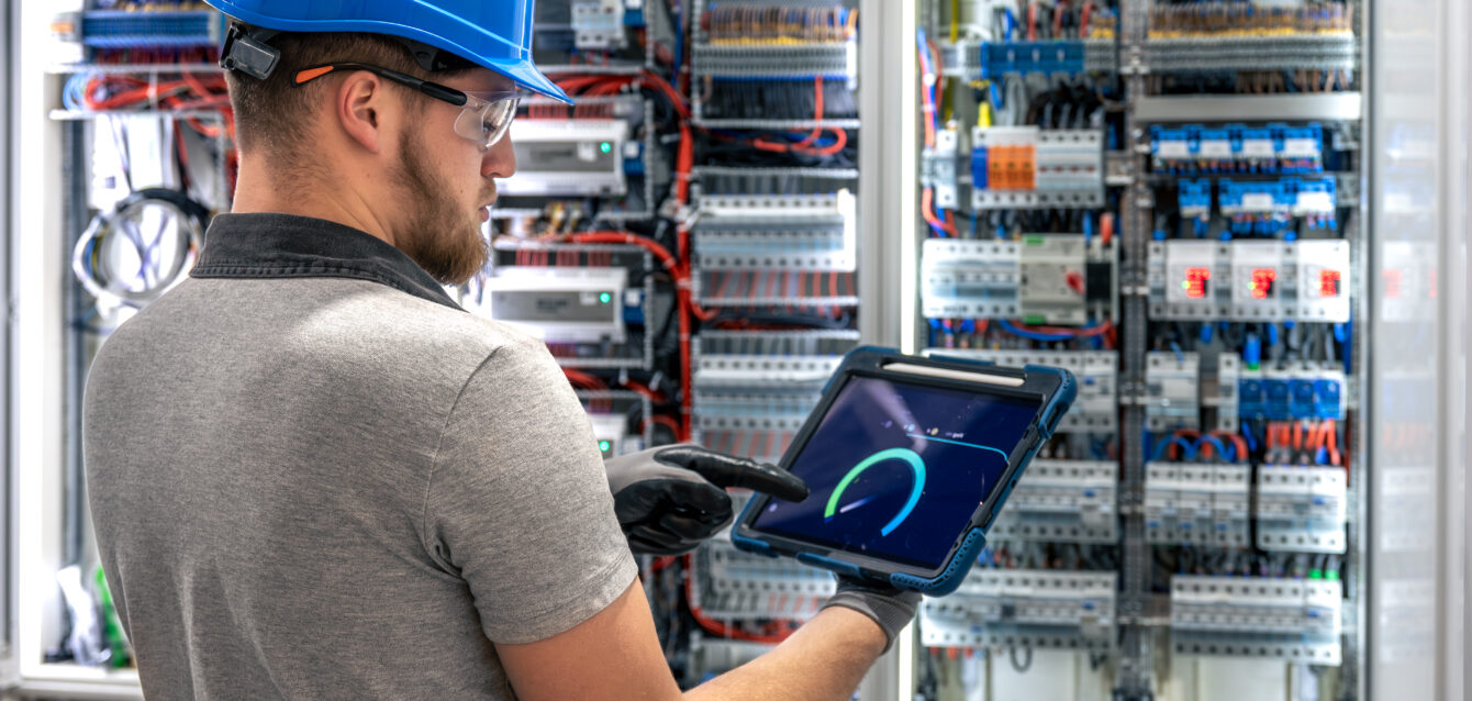 AI and IoT Drive Manufacturing Efficiency with AIoT