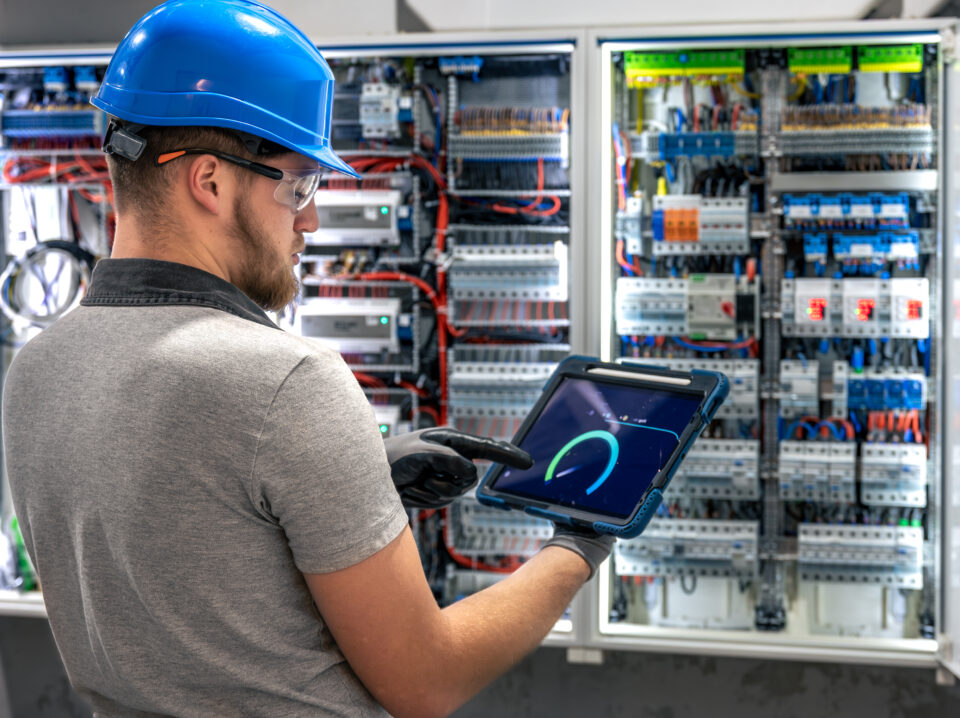 AI and IoT Drive Manufacturing Efficiency with AIoT